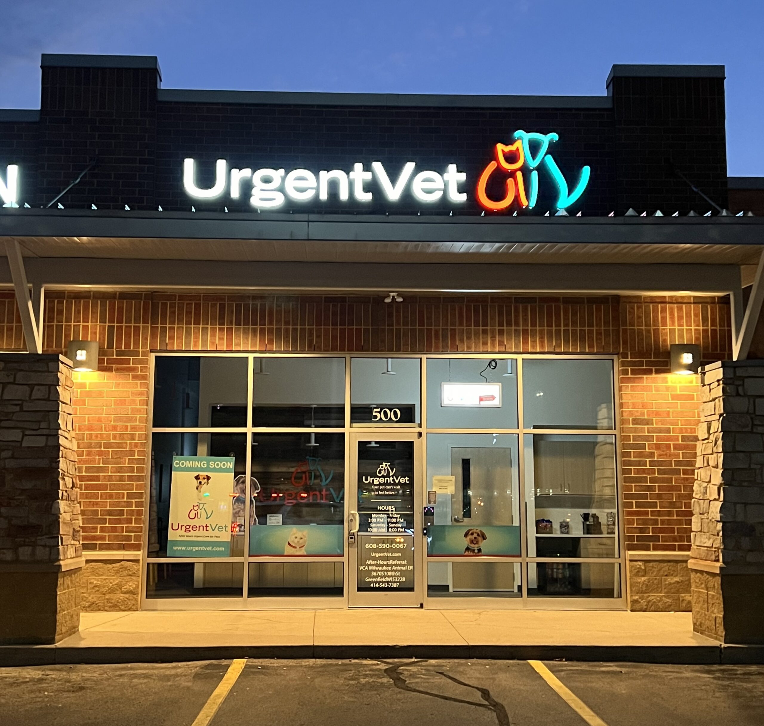 UrgentVet Oak Creek Vet Clinic low cost Emergency Vet Oak Creek, WI after Hours Veterinary Urgent Care Urgent Vet in Oak Creek